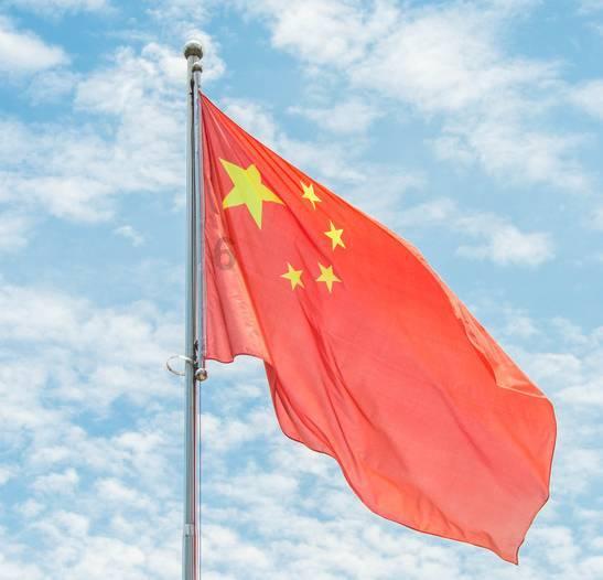 亚当玩高尔夫